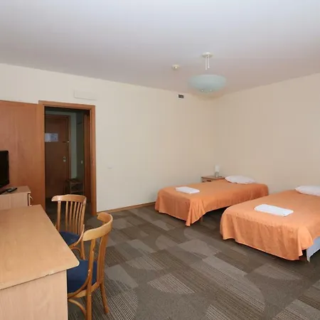 Keizarmezs Hotel Riga